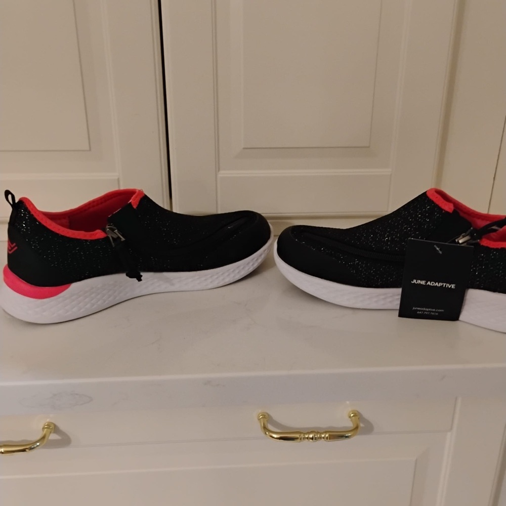 Friendly adaptive zipper shoes Womens Black and Pink Shoes size